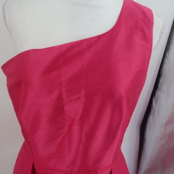 Lula Kate Charleston Pink Shantung One Shoulder Gown in Fuchsia Pink Size 10 - Picture 7 of 10